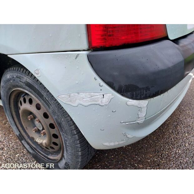 2005 Renault Clio-47415697