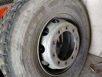صورة ل الإطارات جودير