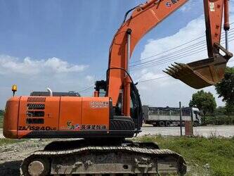 2020-hitachi-zx240-5g-47417751
