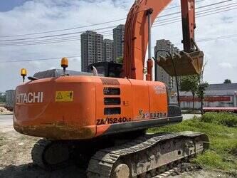2020-hitachi-zx240-5g-47417756