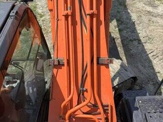 2020-hitachi-zx240-5g-47417767