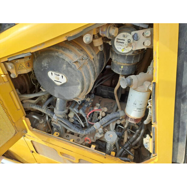 2018 Komatsu D61PXI-24-47418099