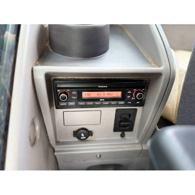 2023 فولفو EC300EL-47418819