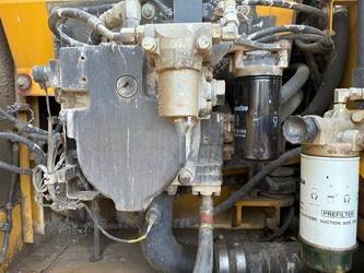 2016-komatsu-pc210lci-10-1456448-47419212