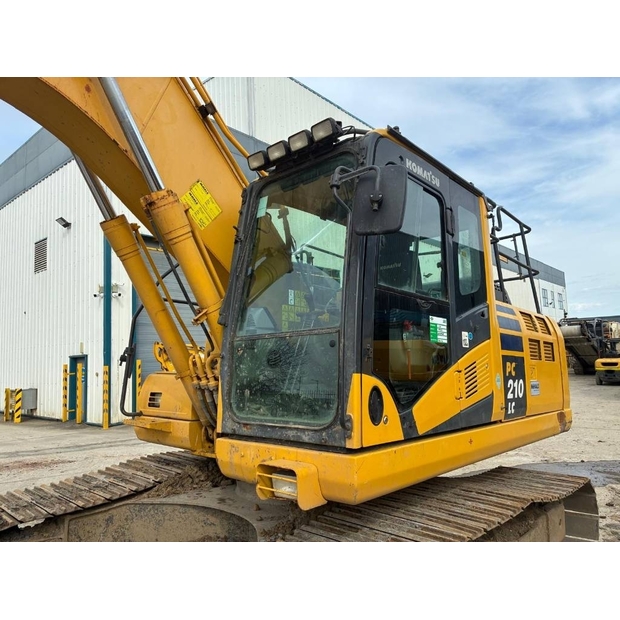 2016 Komatsu PC210LCI-10-47419215