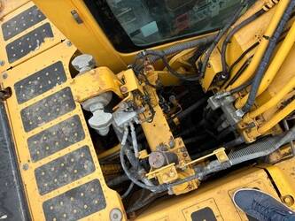 2016-komatsu-pc210lci-10-1456448-47419217