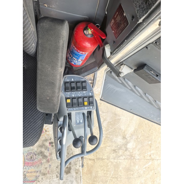 2023 ساندفيك DX 800-47419271