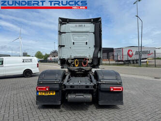 2018-mercedes-benz-actros-1456457-47419336