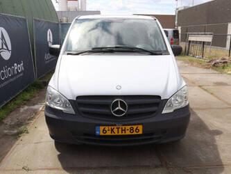 2013-mercedes-benz-vito-1456467-47419553