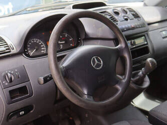 2013-mercedes-benz-vito-1456467-47419569