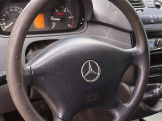 2013-mercedes-benz-vito-1456467-47419571