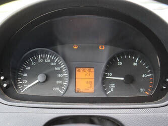 2013-mercedes-benz-vito-1456467-47419578