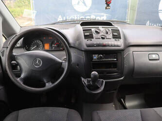 2013-mercedes-benz-vito-1456467-47419586