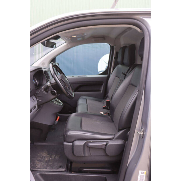 2021 أوبل Vivaro-47419612