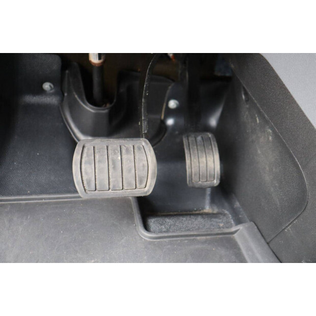 2021 أوبل Vivaro-47419615