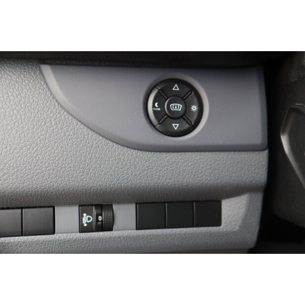 2021 أوبل Vivaro-47419627