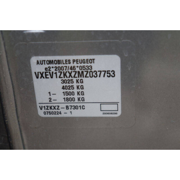 2021 أوبل Vivaro-47419639