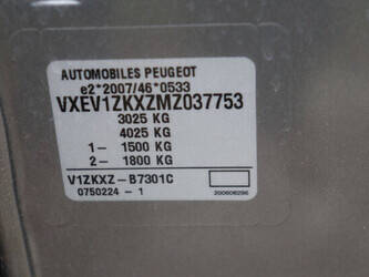 2021-opel-vivaro-1456468-47419639