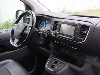 2021-opel-vivaro-1456468-47419640