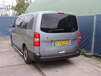 2021-toyota-proace-1456469-47419648