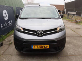 2021-toyota-proace-1456469-47419652
