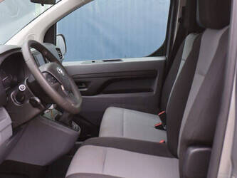 2021-toyota-proace-1456469-47419663