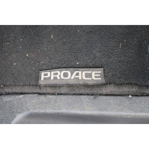 2021 تويوتا PROACE-47419666