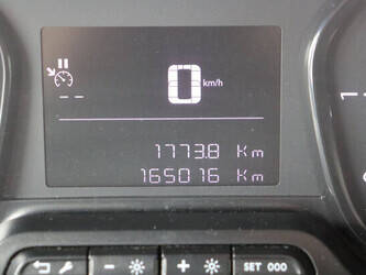 2021-toyota-proace-1456469-47419676