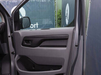 2021-toyota-proace-1456469-47419682
