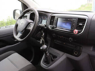 2021-toyota-proace-1456469-47419683
