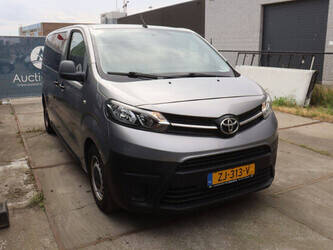 2019-toyota-proace-1456470-47419697