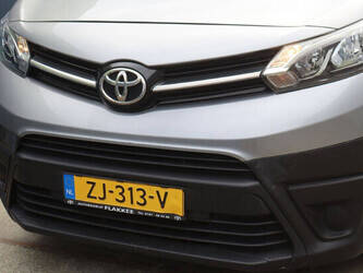 2019-toyota-proace-1456470-47419700