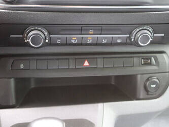 2019-toyota-proace-1456470-47419718