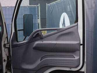 2007-mitsubishi-fb83b-47419805