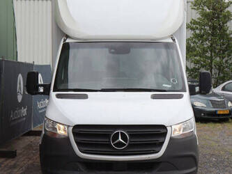 2021-mercedes-benz-sprinter-1456473-47419816