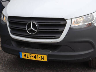 2021-mercedes-benz-sprinter-1456473-47419818