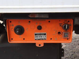 2021-mercedes-benz-sprinter-1456473-47419829