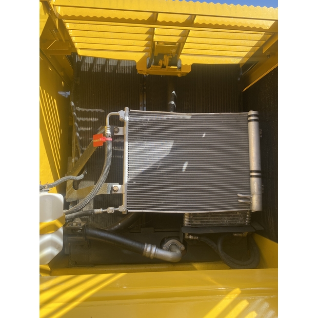 2025 Komatsu PC240LC-10-47419912