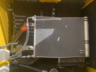 2025-komatsu-pc240lc-10-47419912