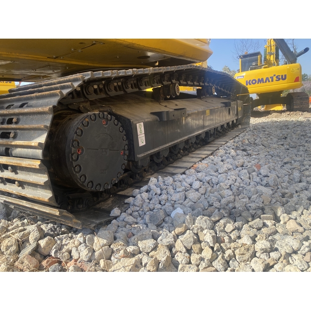 2025 Komatsu PC240LC-10-47419914
