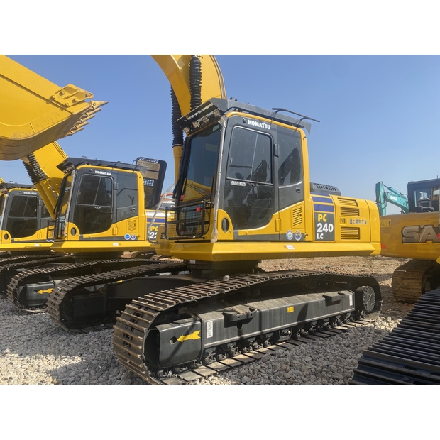 2025 Komatsu PC240LC-10-47419918