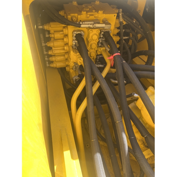 2025 Komatsu PC240LC-10-47419920