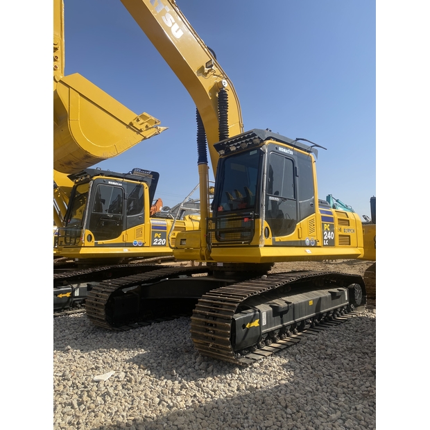 2025 Komatsu PC240LC-10-47419922