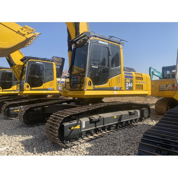 2025 Komatsu PC240LC-10-47419924