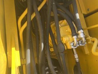 2025-komatsu-pc240lc-10-47419925