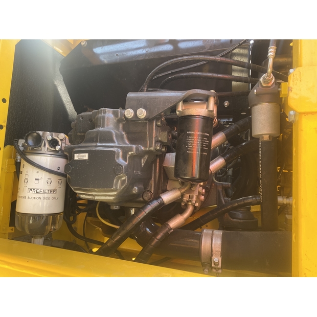 2025 Komatsu PC220LC-8-47419936