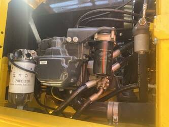 2025-komatsu-pc220lc-8-47419936