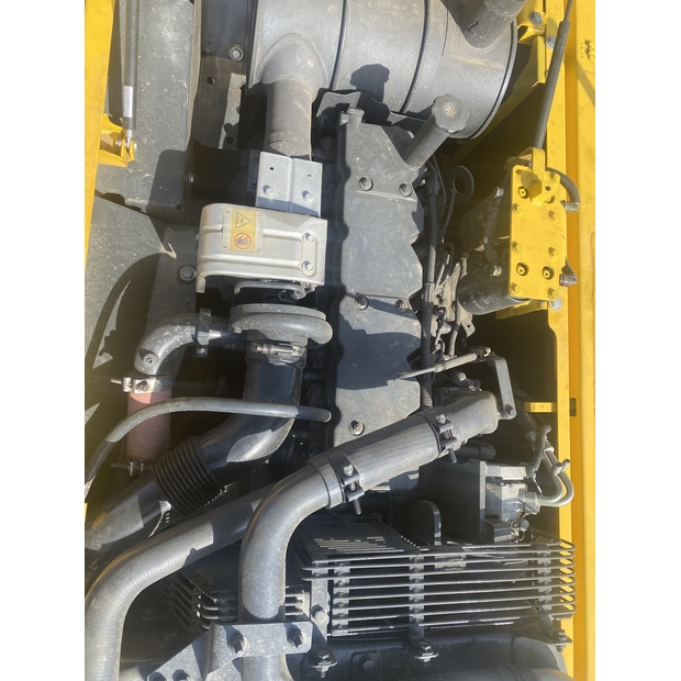 2025 Komatsu PC210LC-10-47419956