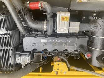 2025-komatsu-pc200lc-10-47420000