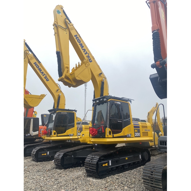2025 Komatsu PC200LC-10-47420002